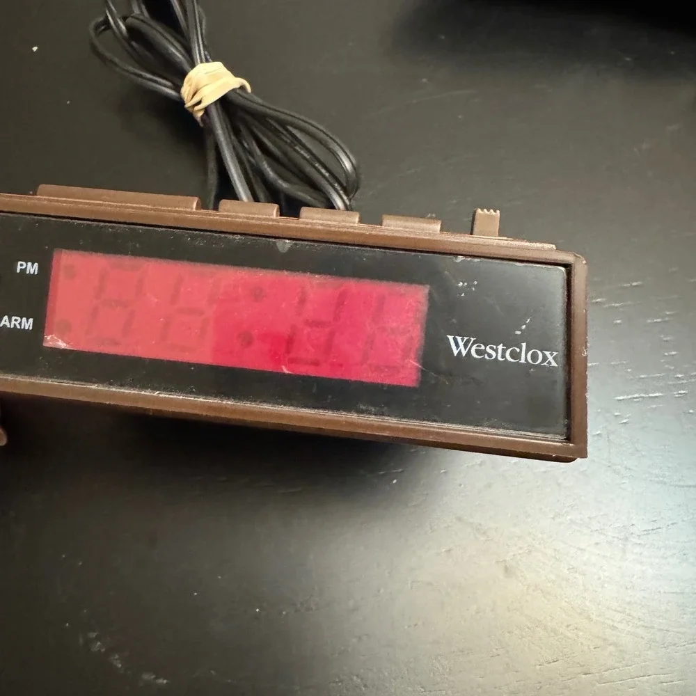 Vintage Westclox Brown Digital Alarm Clock Red LED‎ Retro
